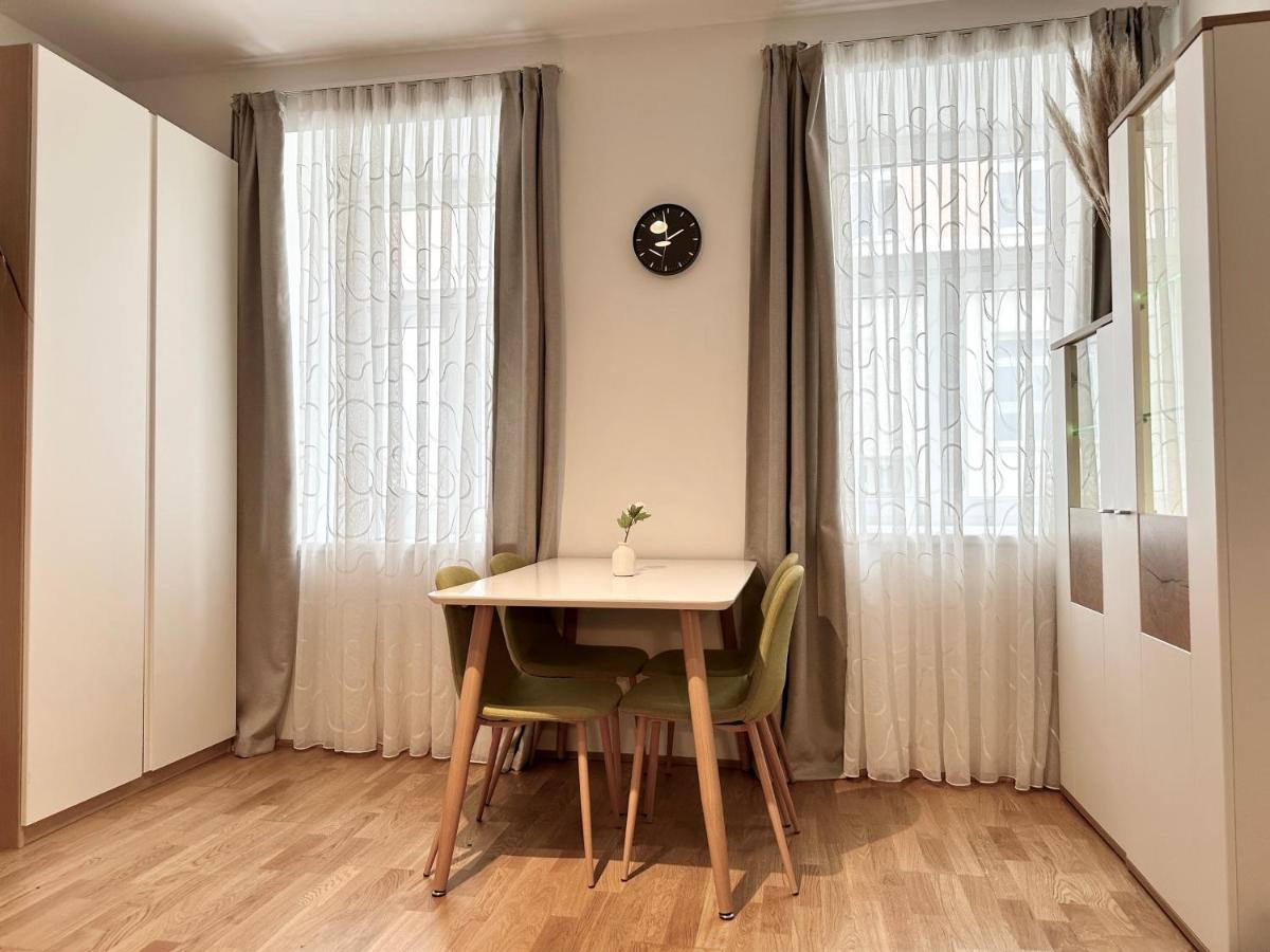 Book-A-Room Panda-Apartments Viena Exterior foto